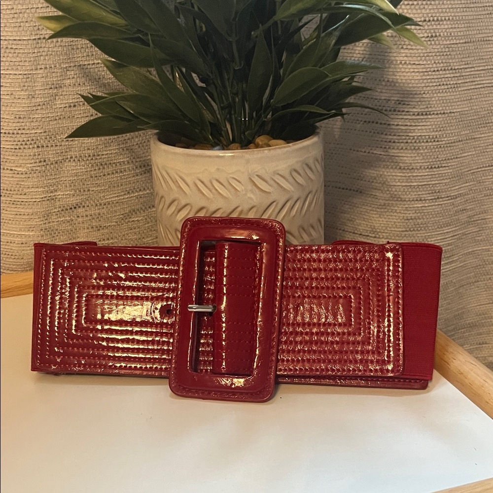 NWT Elegant Red Women's Belt
